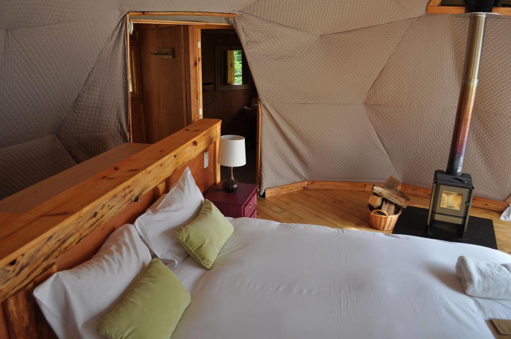 Patagonia Eco Domes Hotel El Chalten Bagian luar foto